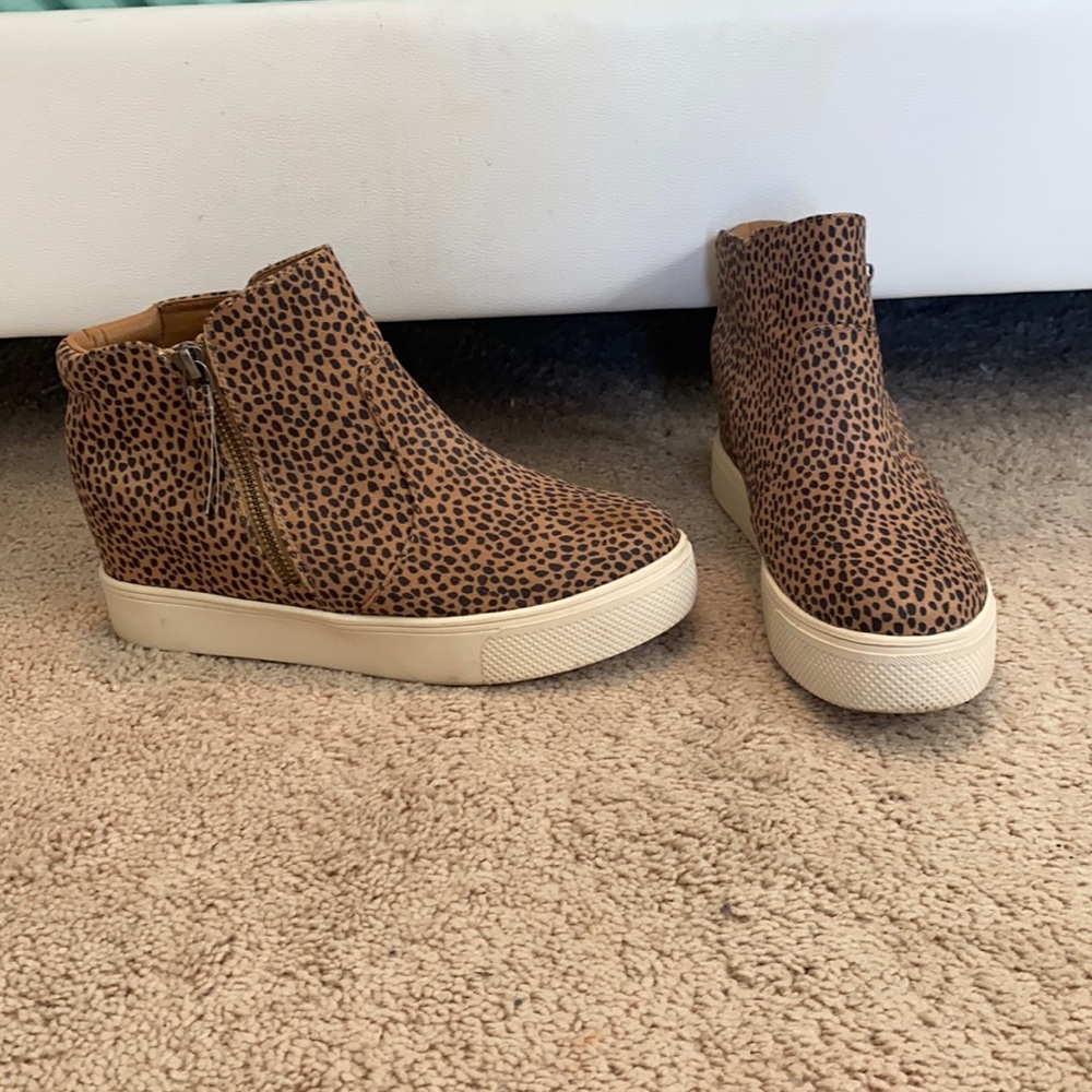 Sneaker wedges